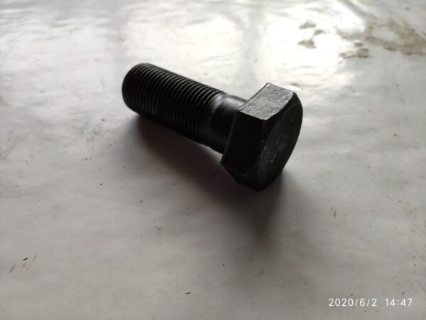 340748 Болт (М24x2x70)